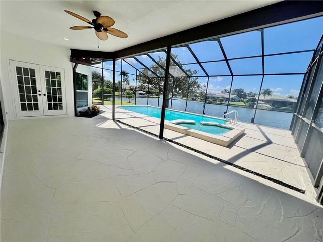 4804 LONGWATER WAY N, Tampa, FL 33615