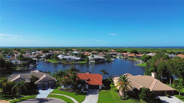 4804 LONGWATER WAY N, Tampa, FL 33615