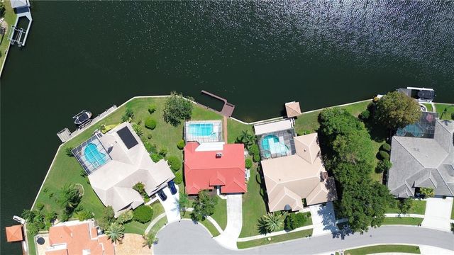 4804 LONGWATER WAY N, Tampa, FL 33615