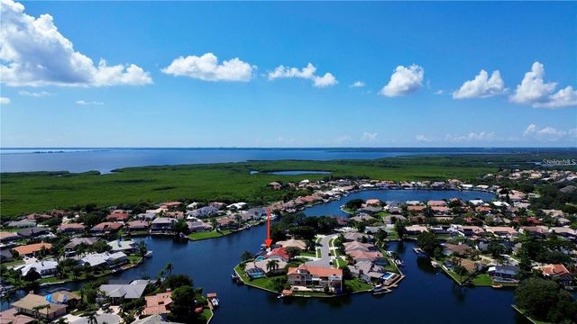4804 LONGWATER WAY N, Tampa, FL 33615