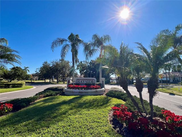 4804 LONGWATER WAY N, Tampa, FL 33615