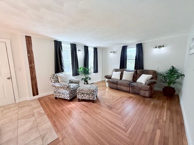 975 S Main St, Bellingham, MA 02019
