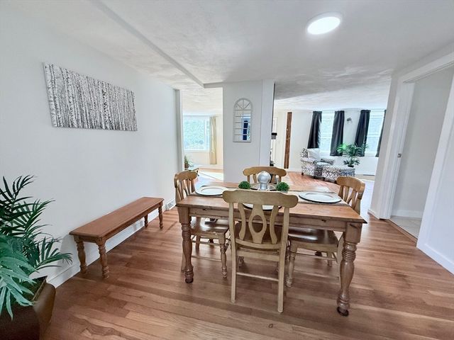 975 S Main St, Bellingham, MA 02019