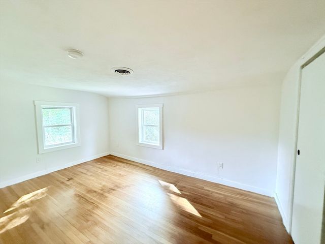 975 S Main St, Bellingham, MA 02019