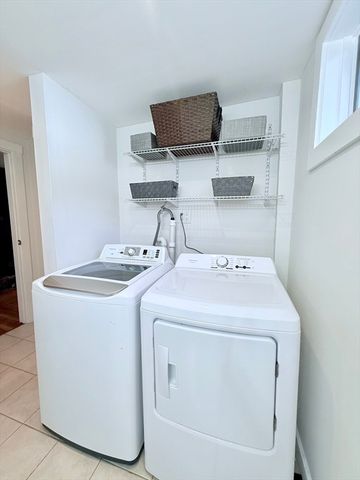 975 S Main St, Bellingham, MA 02019