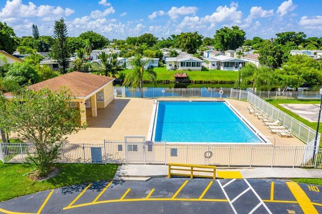 6631 NW Winfield Boulevard 2-6, Pompano Beach, FL 33063