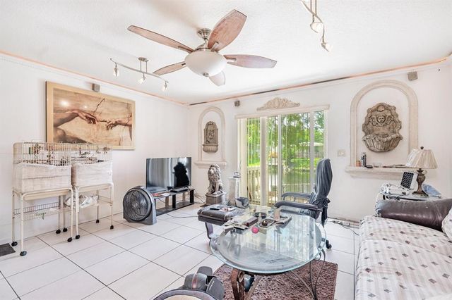 6631 NW Winfield Boulevard 2-6, Pompano Beach, FL 33063