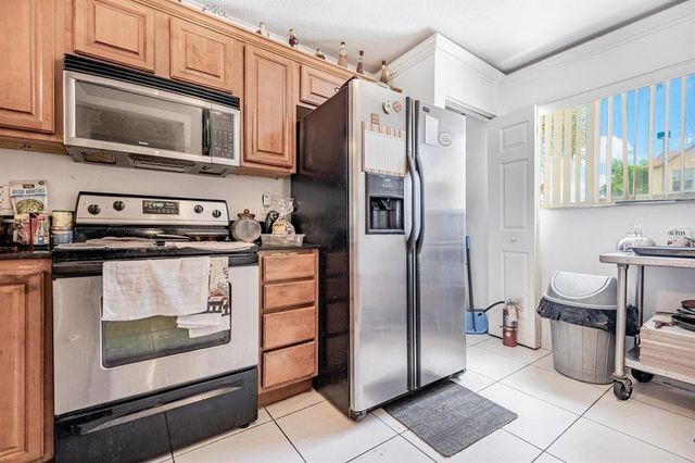 6631 NW Winfield Boulevard 2-6, Pompano Beach, FL 33063