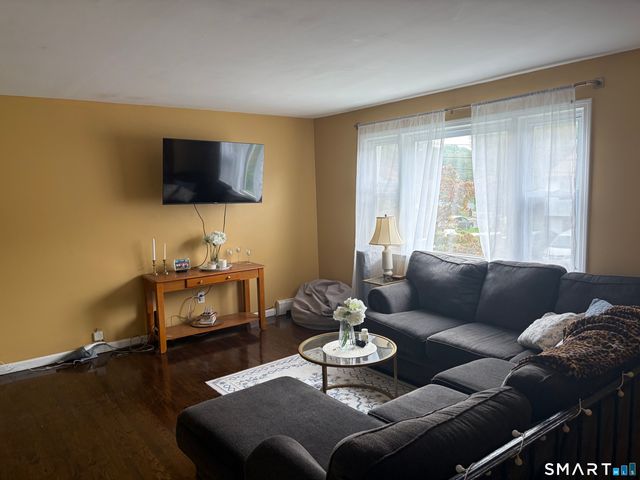20 Heritage Place, Bridgeport, CT 06606