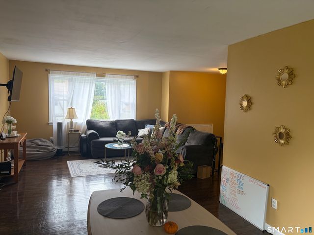 20 Heritage Place, Bridgeport, CT 06606