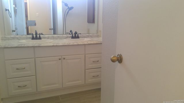 7738 Chambers Rd Apt 608, San Antonio, TX 78229
