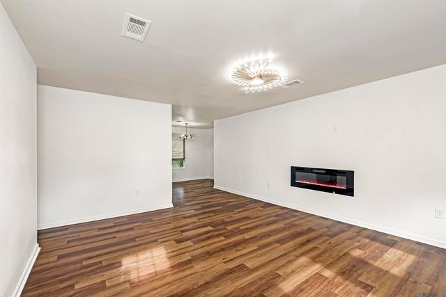 6959 Silverleaf Ave, Baton Rouge, LA 70812