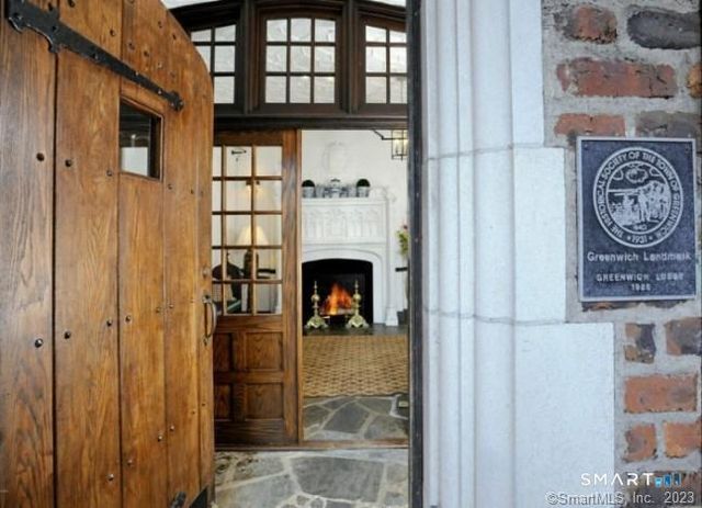 47 Lafayette Place 2G, Greenwich, CT 06830