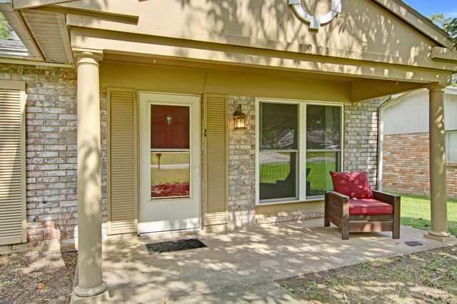 1201 S 10th St, Leesville, LA 71446