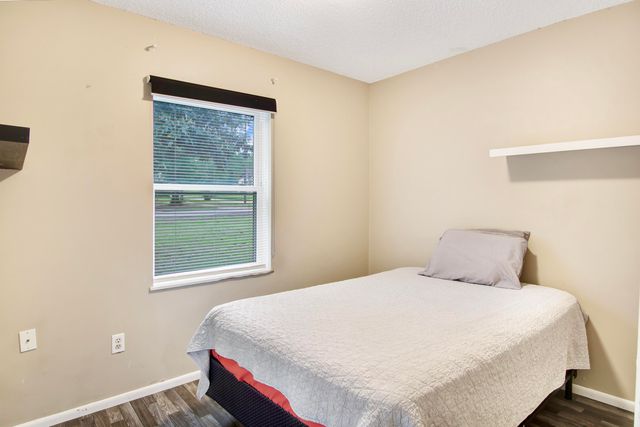 1201 S 10th St, Leesville, LA 71446