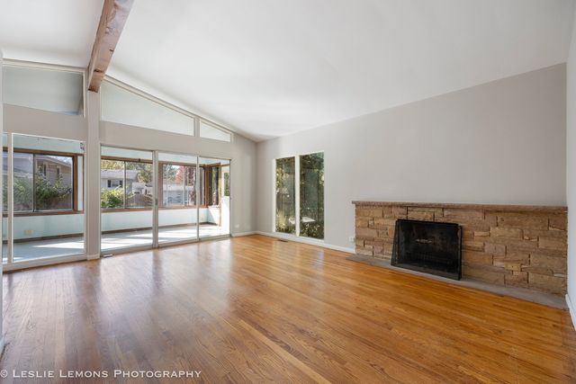 59 Elmwood Drive, Naperville, IL 60540