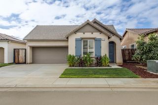 3918 Portals Avenue, Clovis, CA 93619