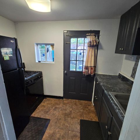 6132 CHEW AVE, Philadelphia, PA 19138