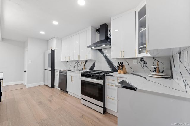 11445 207th Street, Cambria Heights, NY 11411