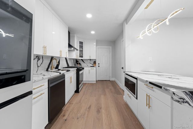 11445 207th Street, Cambria Heights, NY 11411