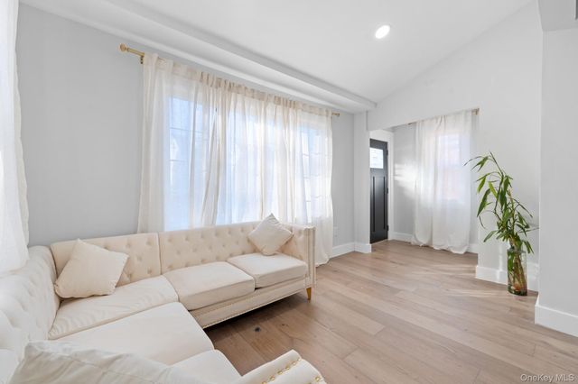 11445 207th Street, Cambria Heights, NY 11411