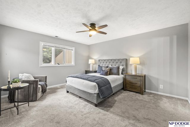 10914 Saratoga Plaza, Omaha, NE 68164