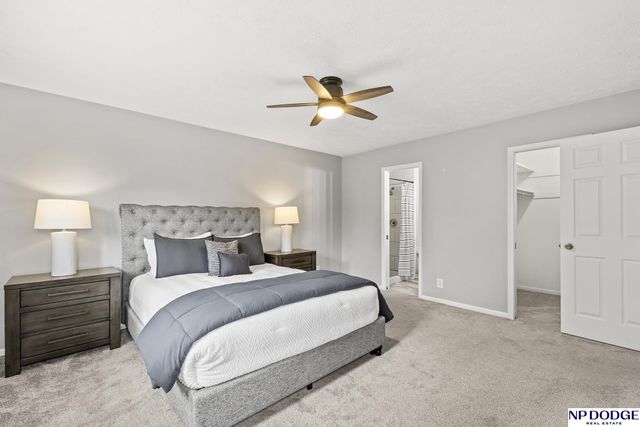 10914 Saratoga Plaza, Omaha, NE 68164