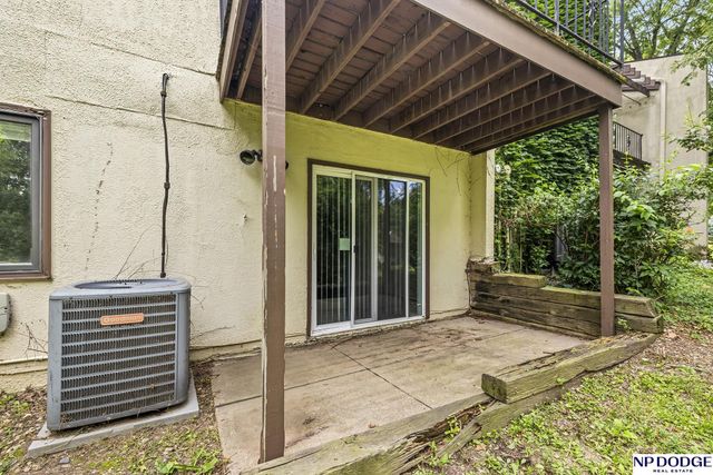 10914 Saratoga Plaza, Omaha, NE 68164