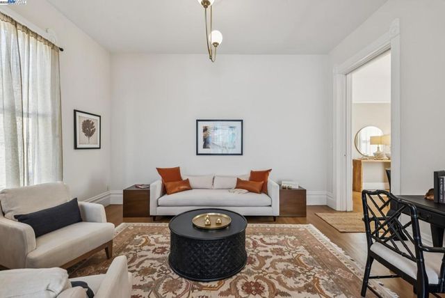 2061 Buena Vista Ave, Alameda, CA 94501