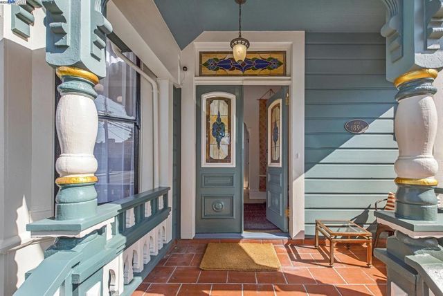 2061 Buena Vista Ave, Alameda, CA 94501