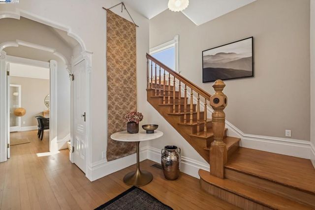 2061 Buena Vista Ave, Alameda, CA 94501