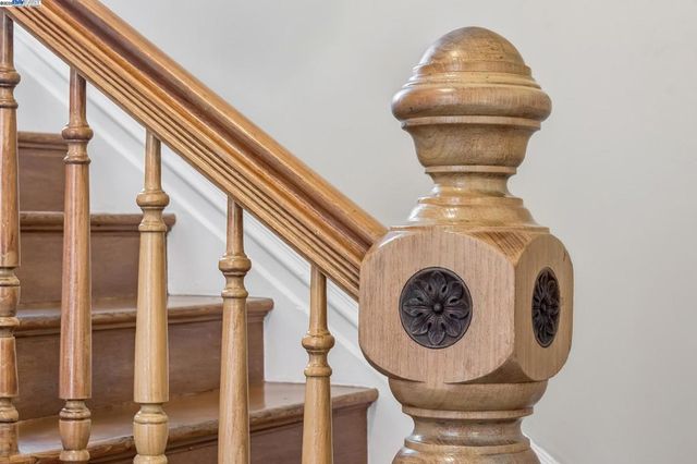 2061 Buena Vista Ave, Alameda, CA 94501