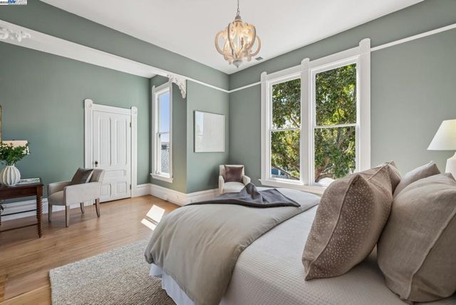 2061 Buena Vista Ave, Alameda, CA 94501