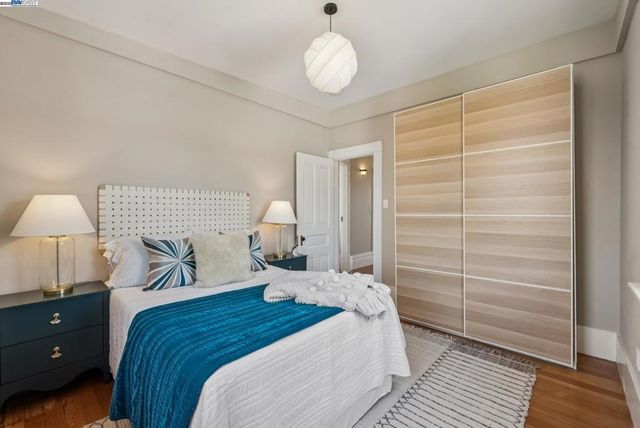 2061 Buena Vista Ave, Alameda, CA 94501