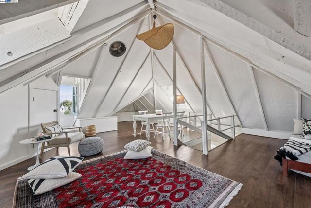 2061 Buena Vista Ave, Alameda, CA 94501