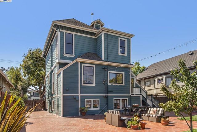 2061 Buena Vista Ave, Alameda, CA 94501