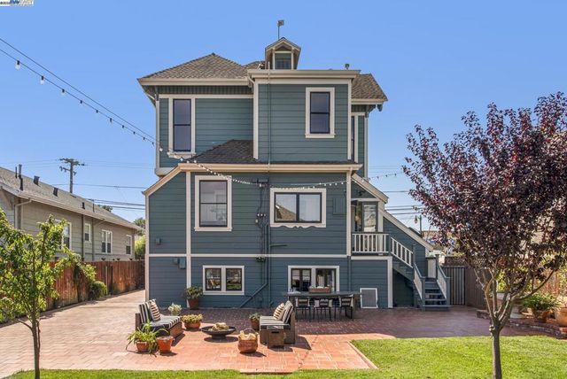 2061 Buena Vista Ave, Alameda, CA 94501