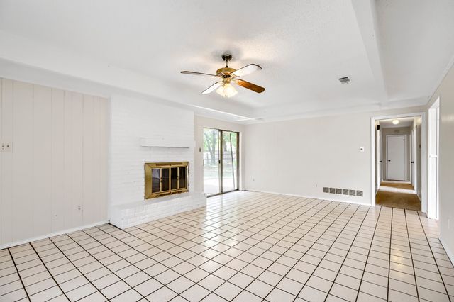 508 Stony Creek Drive, Desoto, TX 75115