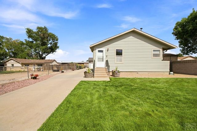 826 Avocado St, Pueblo, CO 81005