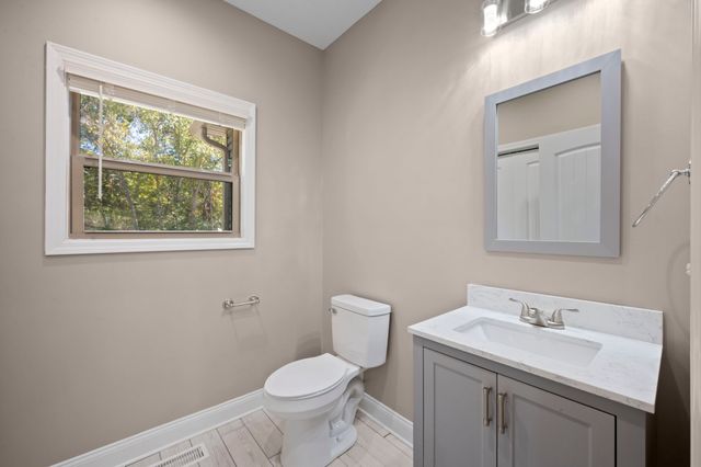 1282 Jostin Dr, Clarksville, TN 37040