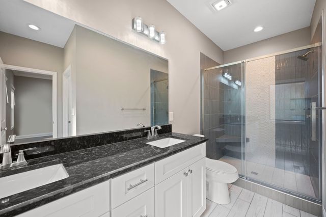 1282 Jostin Dr, Clarksville, TN 37040