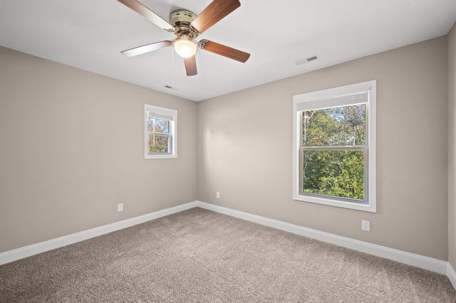 1282 Jostin Dr, Clarksville, TN 37040