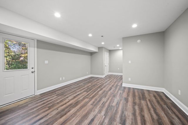 1282 Jostin Dr, Clarksville, TN 37040