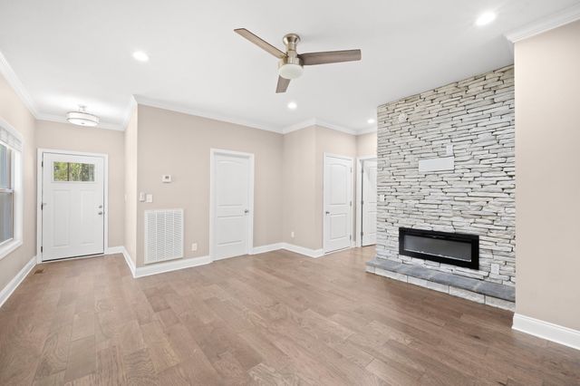 1282 Jostin Dr, Clarksville, TN 37040