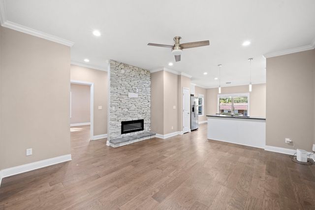 1282 Jostin Dr, Clarksville, TN 37040