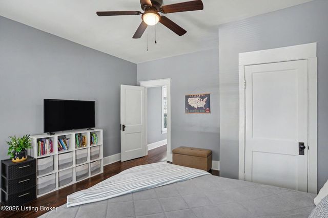 476 E Brandeis Ave, Louisville, KY 40217