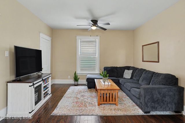 476 E Brandeis Ave, Louisville, KY 40217
