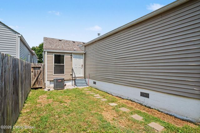 476 E Brandeis Ave, Louisville, KY 40217