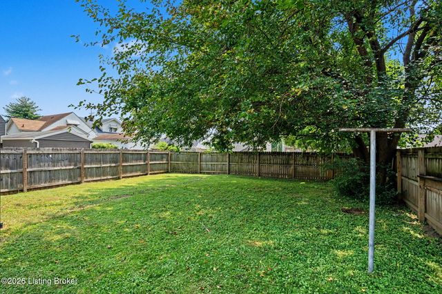 476 E Brandeis Ave, Louisville, KY 40217