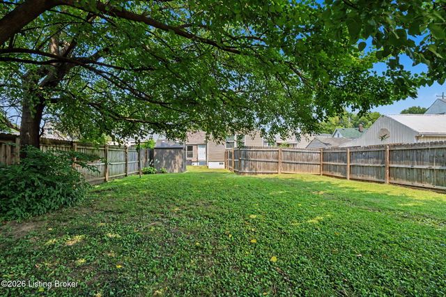 476 E Brandeis Ave, Louisville, KY 40217